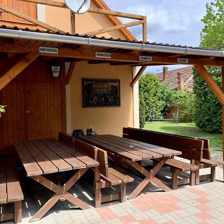 Mátrai Vadászház Matraterenye Exterior foto